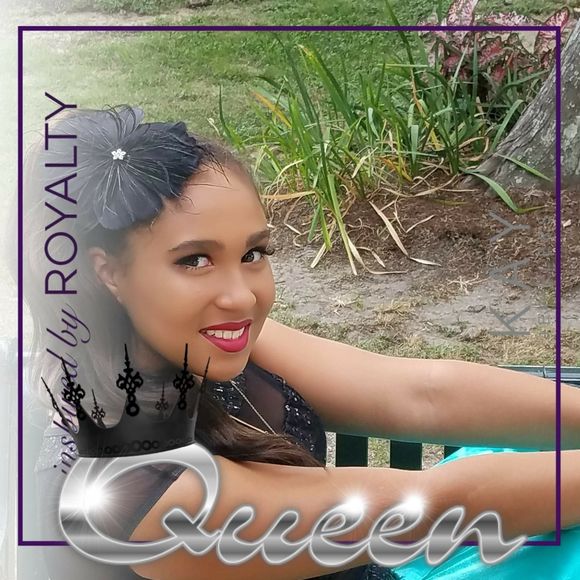 Meet your Posher, Jessica - Picture 1 of 1